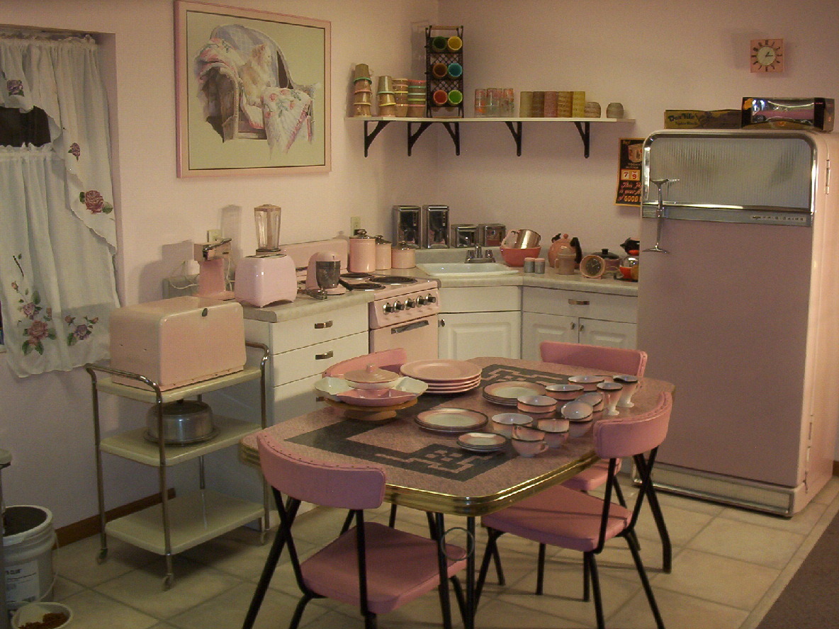 pink kitchen decorating ideas